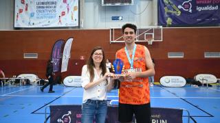 Economía y Empresa se proclama campeona de baloncesto masculino con autoridad