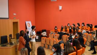 Presentación equipos Economía y Empresa